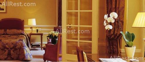 Hotel De Crillon 22
